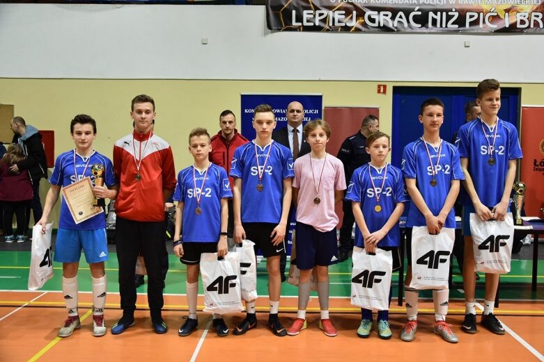  Na boisku rywalizowali o Puchar Komendanta  