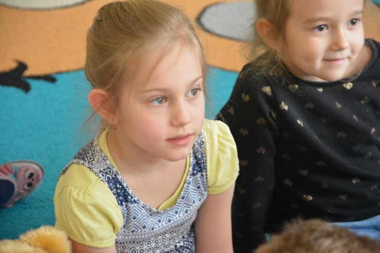  Czytaliśmy bajki „Sowom” z Przedszkola nr 2 w Żyrardowie 
