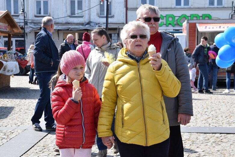  Wielkamoc w skierniewickim rynku 