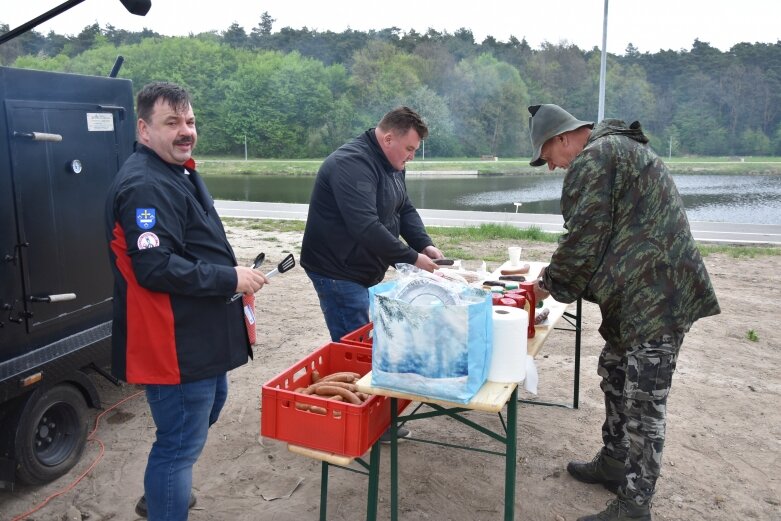  Wędkarze ze Skierniewic rozpoczęli sezon 