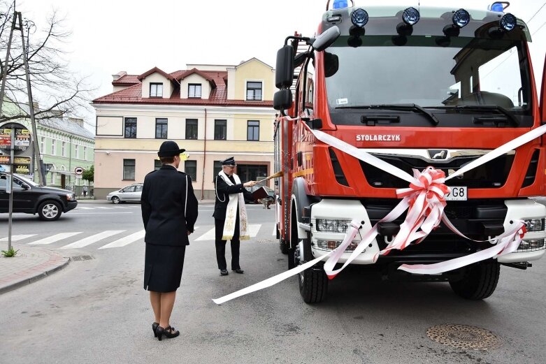  Nowe auto dla OSP Rawa Mazowiecka  