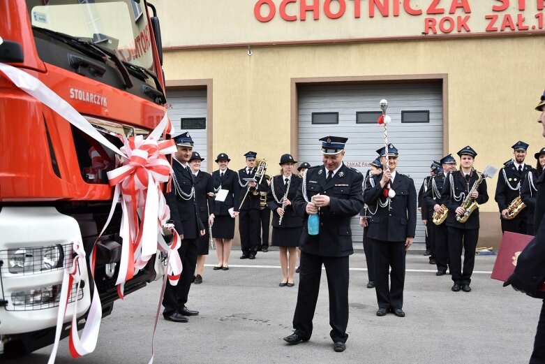  Nowe auto dla OSP Rawa Mazowiecka  