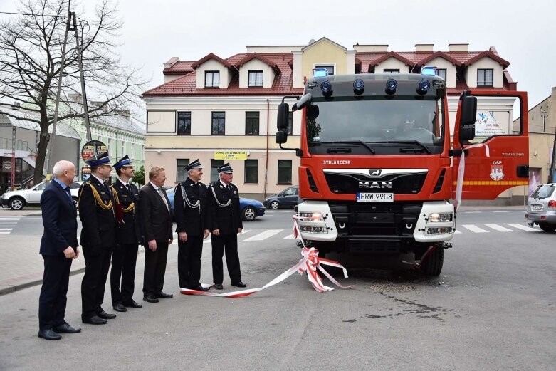  Nowe auto dla OSP Rawa Mazowiecka  