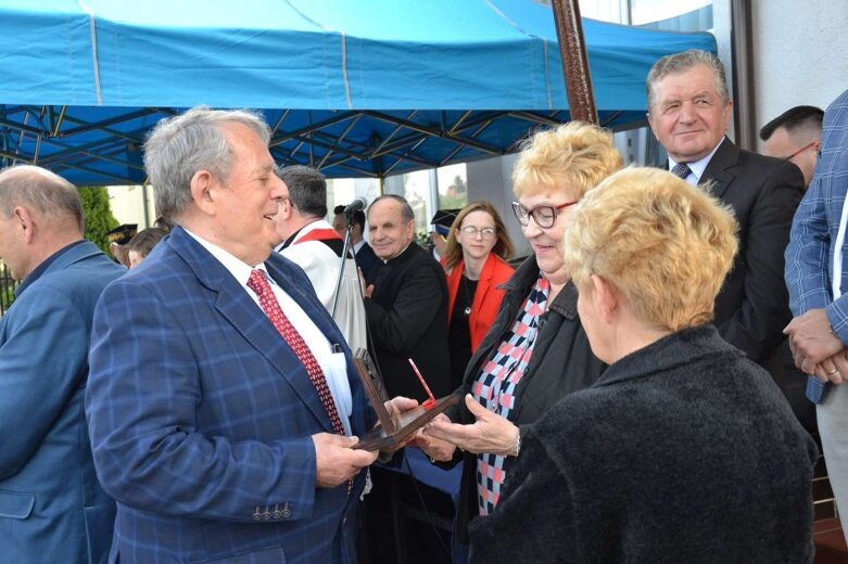  Uroczystości strażackie i przekazanie auta w OSP Korytów 