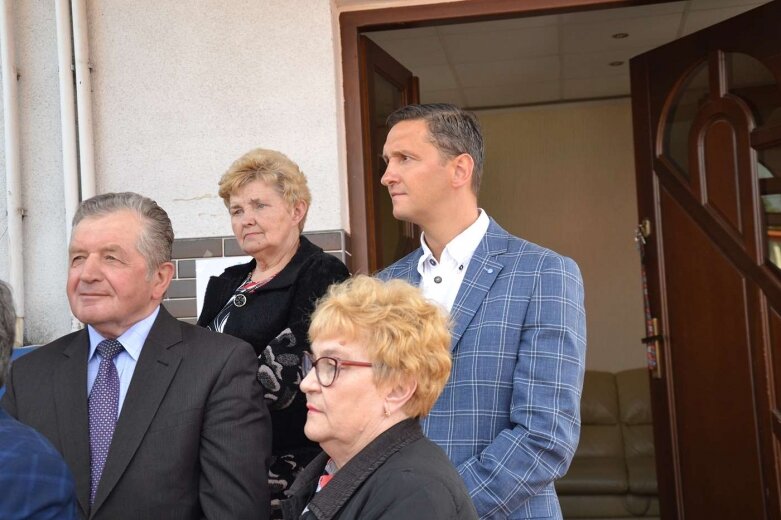  Uroczystości strażackie i przekazanie auta w OSP Korytów 