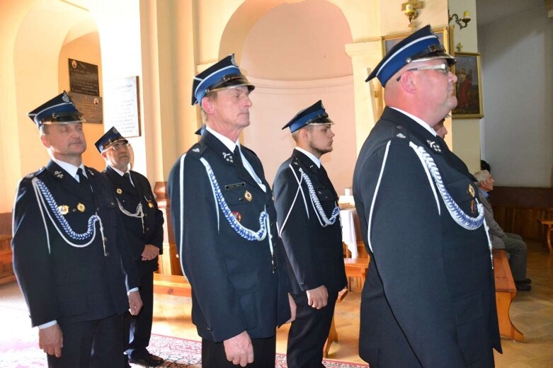  Uroczystości strażackie i przekazanie auta w OSP Korytów 