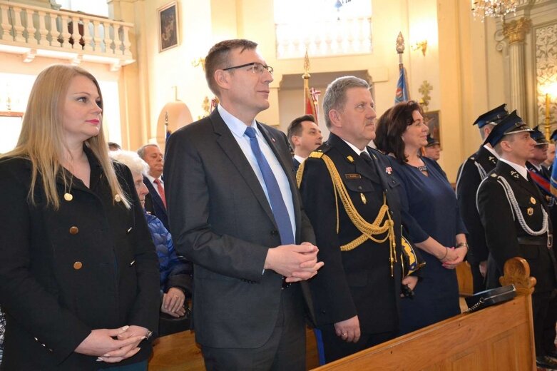 Uroczystości strażackie i przekazanie auta w OSP Korytów 