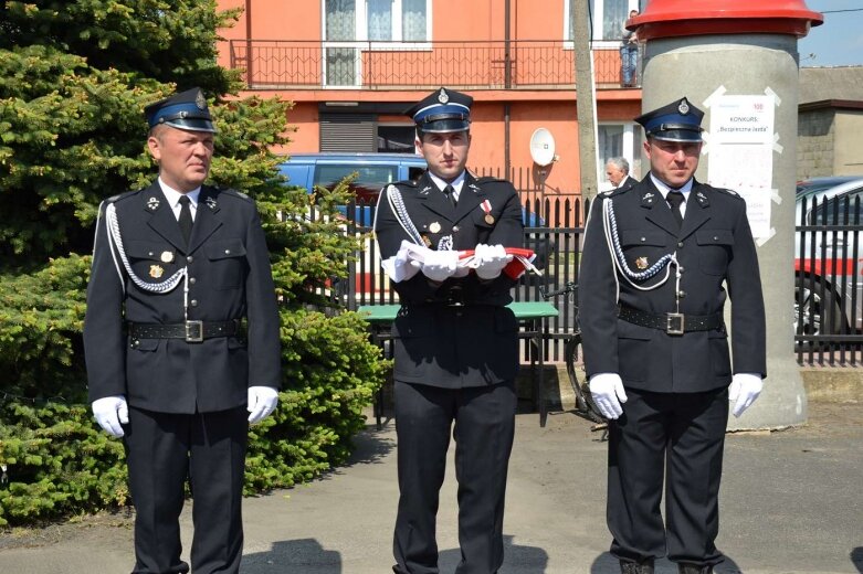  Uroczystości strażackie i przekazanie auta w OSP Korytów 