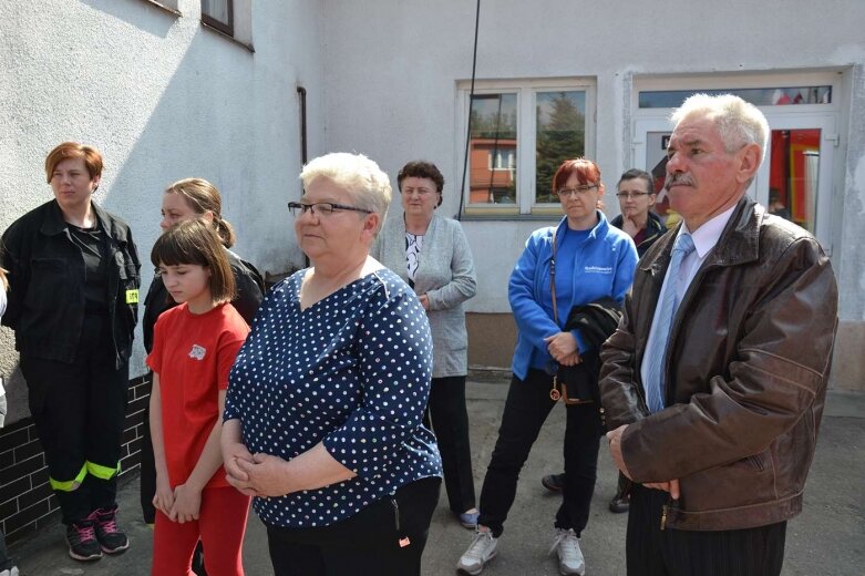  Uroczystości strażackie i przekazanie auta w OSP Korytów 