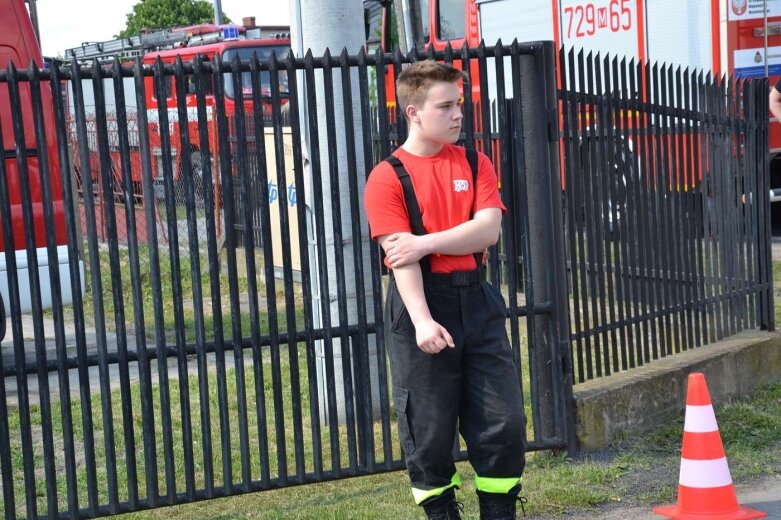  Uroczystości strażackie i przekazanie auta w OSP Korytów 