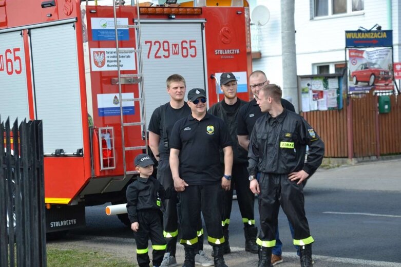  Uroczystości strażackie i przekazanie auta w OSP Korytów 