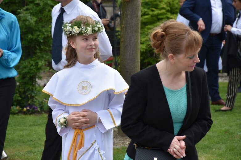  Komunia w parafii na osiedlu Zadębie 