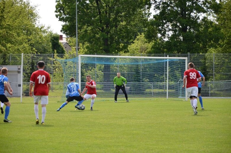  RKS Mazovia - Muskador Wola Pękoszewska  
