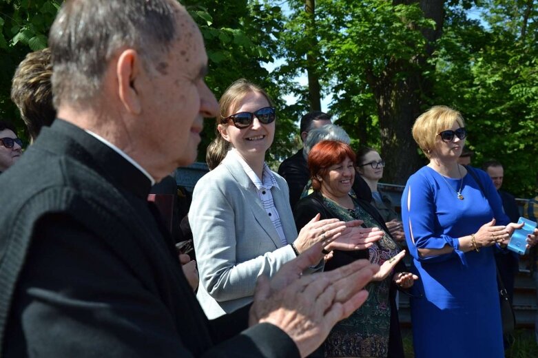  Spełnia się marzenie dzieci z gminy Radziejowice o nowym przedszkolu 