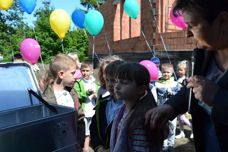  Spełnia się marzenie dzieci z gminy Radziejowice o nowym przedszkolu 