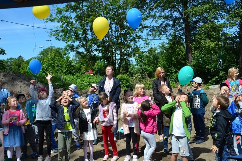  Spełnia się marzenie dzieci z gminy Radziejowice o nowym przedszkolu 