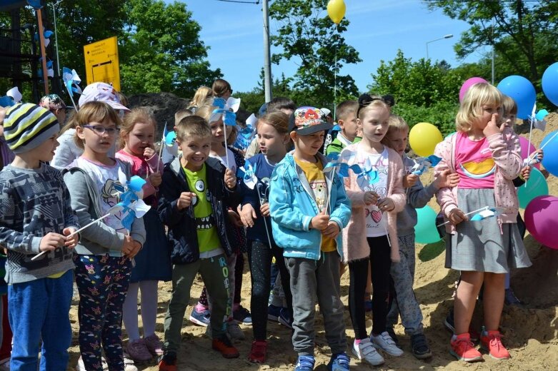  Spełnia się marzenie dzieci z gminy Radziejowice o nowym przedszkolu 