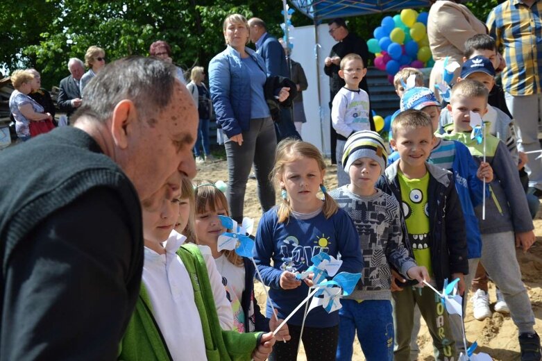  Spełnia się marzenie dzieci z gminy Radziejowice o nowym przedszkolu 