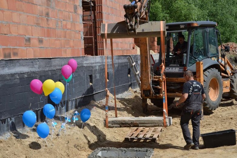  Spełnia się marzenie dzieci z gminy Radziejowice o nowym przedszkolu 