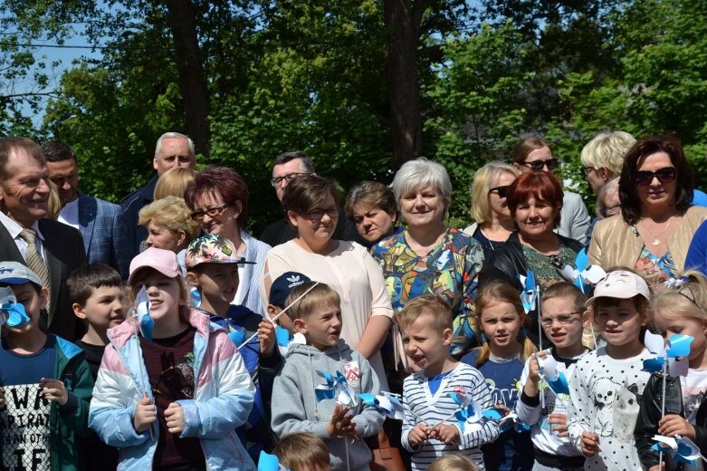  Spełnia się marzenie dzieci z gminy Radziejowice o nowym przedszkolu 