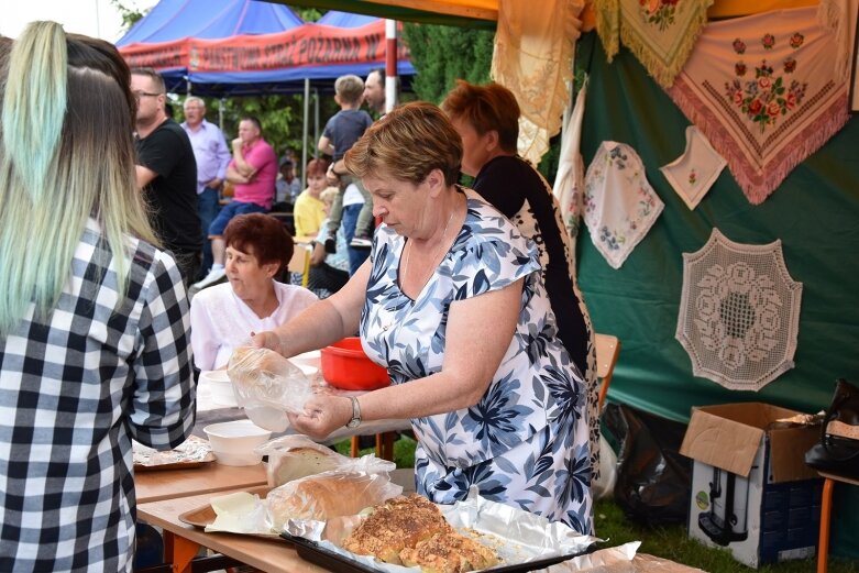  Całe rodziny świętowały w Drzewcach 