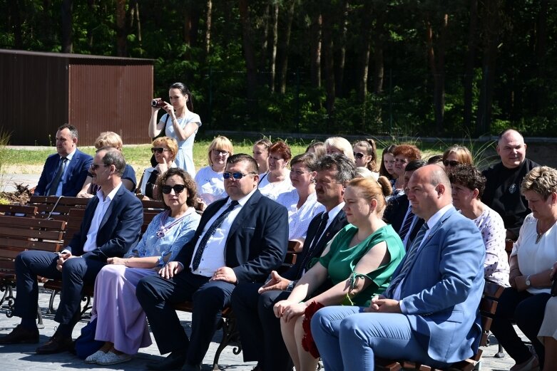  Otwarcie szkoły i przedszkola w Pukininie 