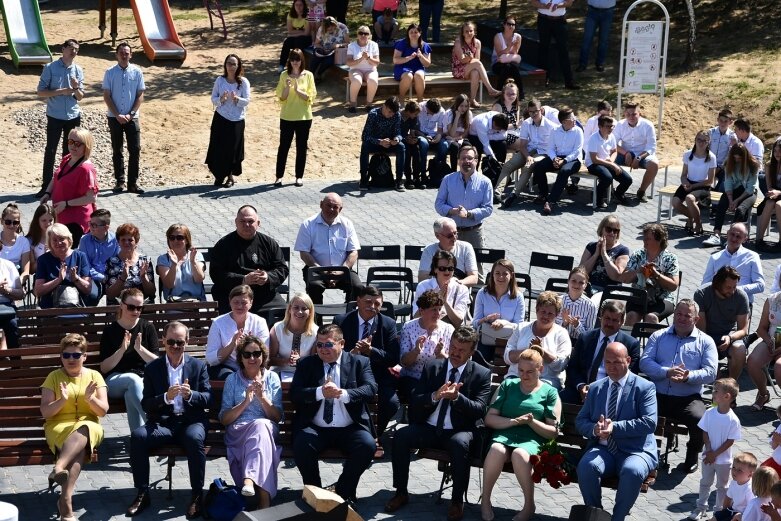  Otwarcie szkoły i przedszkola w Pukininie 
