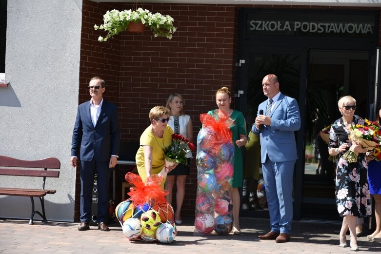  Otwarcie szkoły i przedszkola w Pukininie 