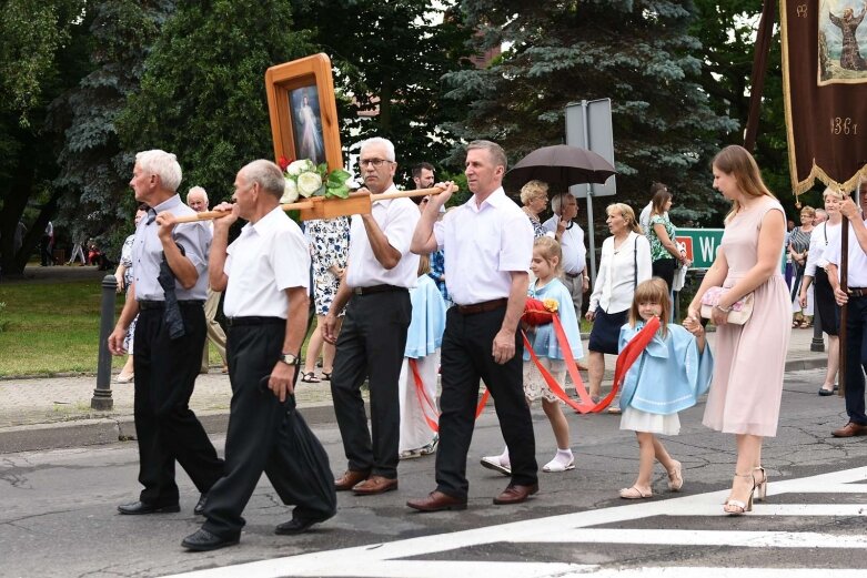  Boże Ciało 2019. Procesja do czterech ołtarzy w Rawie Mazowieckiej  