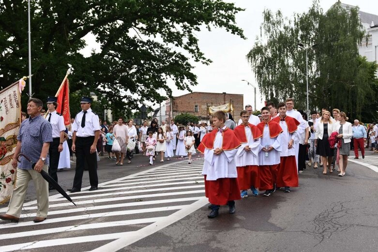  Boże Ciało 2019. Procesja do czterech ołtarzy w Rawie Mazowieckiej  
