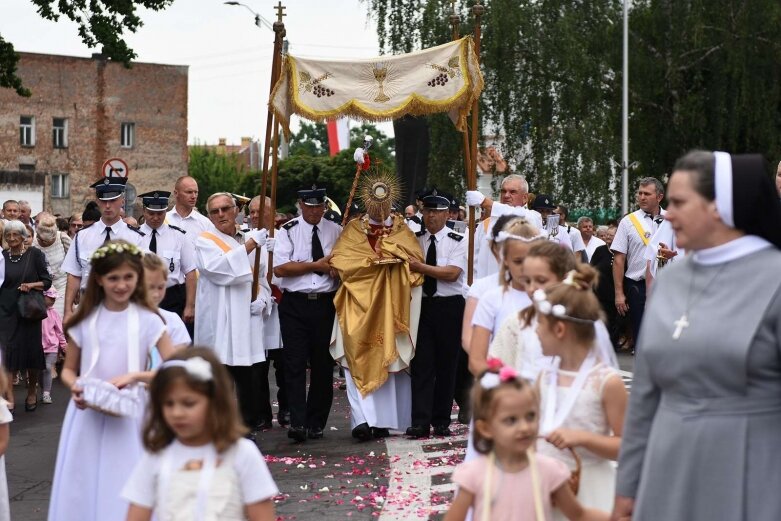  Boże Ciało 2019. Procesja do czterech ołtarzy w Rawie Mazowieckiej  