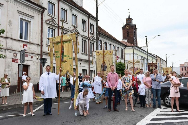  Boże Ciało 2019. Procesja do czterech ołtarzy w Rawie Mazowieckiej  