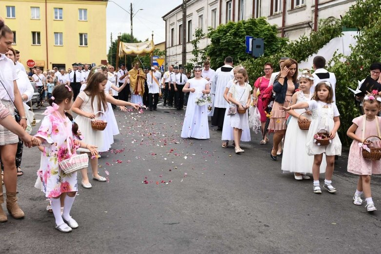  Boże Ciało 2019. Procesja do czterech ołtarzy w Rawie Mazowieckiej  
