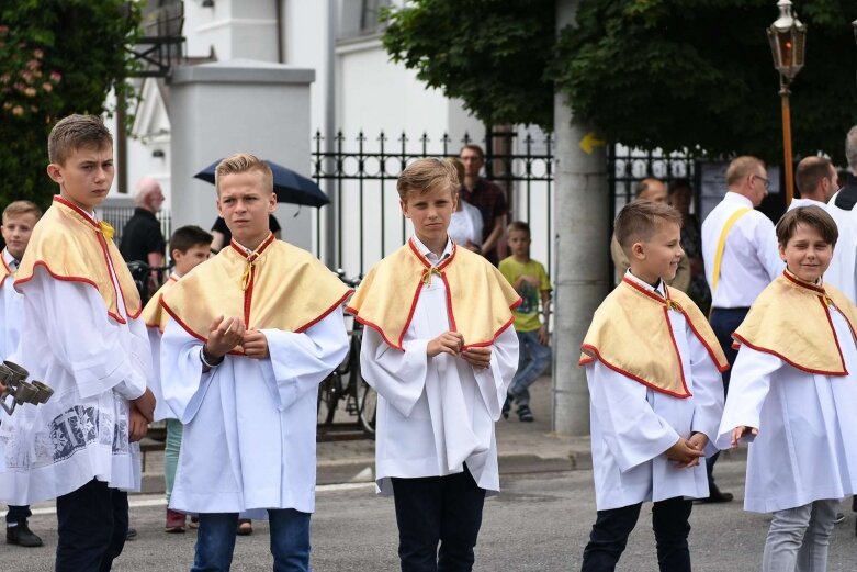  Boże Ciało 2019. Procesja do czterech ołtarzy w Rawie Mazowieckiej  