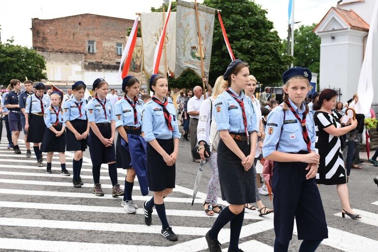  Boże Ciało 2019. Procesja do czterech ołtarzy w Rawie Mazowieckiej  