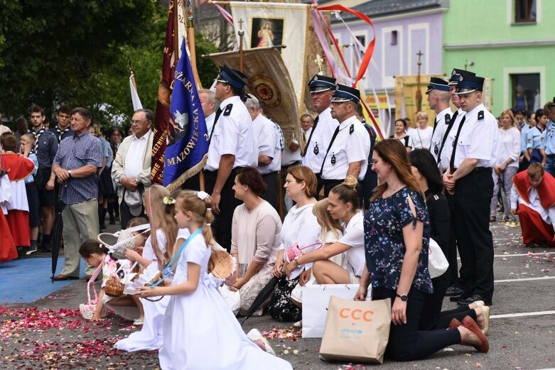  Boże Ciało 2019. Procesja do czterech ołtarzy w Rawie Mazowieckiej  