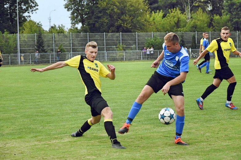  Okręgowy Puchar Polski GLKS Wołucza - RKS Mazovia  