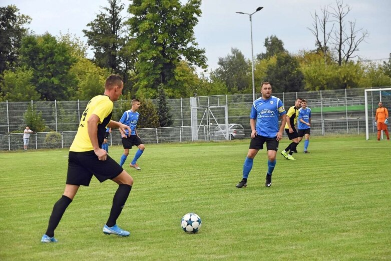  Okręgowy Puchar Polski GLKS Wołucza - RKS Mazovia  