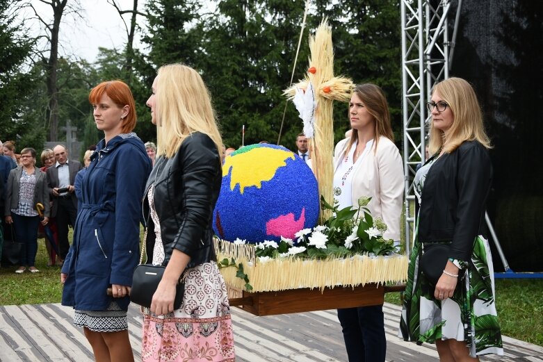  Dożynki Parafialne w Lubani (gmina Sadkowice) 