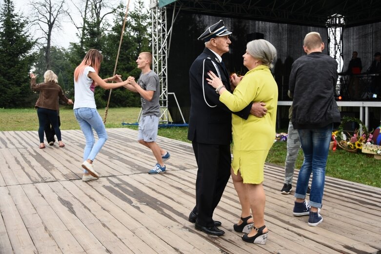  Dożynki Parafialne w Lubani (gmina Sadkowice) 