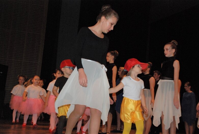  Wzruszający jubileusz Jazz Folk Dance 