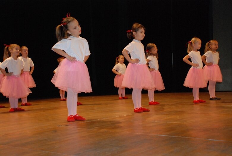  Wzruszający jubileusz Jazz Folk Dance 