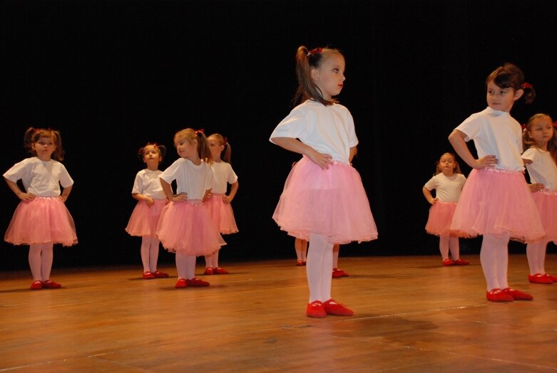  Wzruszający jubileusz Jazz Folk Dance 