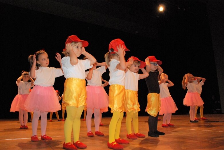  Wzruszający jubileusz Jazz Folk Dance 