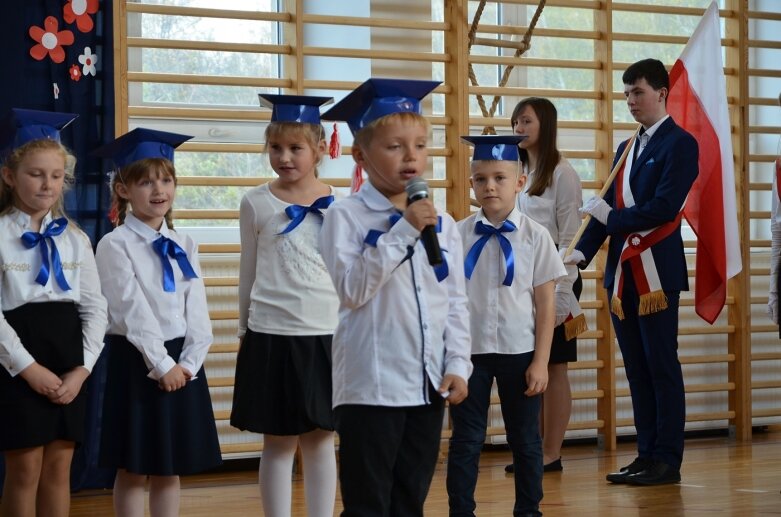 Są już pełnoprawni uczniami szkoły w Kurzeszynie  