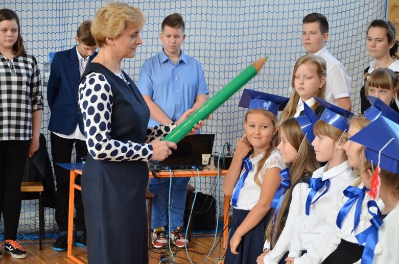 Są już pełnoprawni uczniami szkoły w Kurzeszynie  