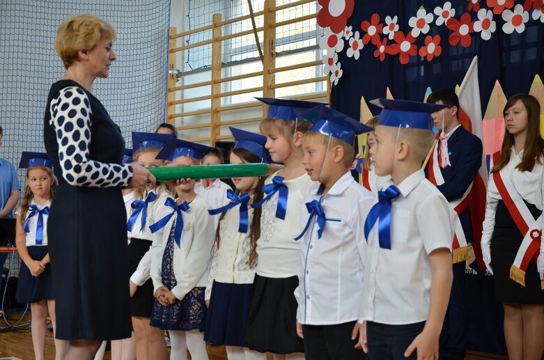  Są już pełnoprawni uczniami szkoły w Kurzeszynie  