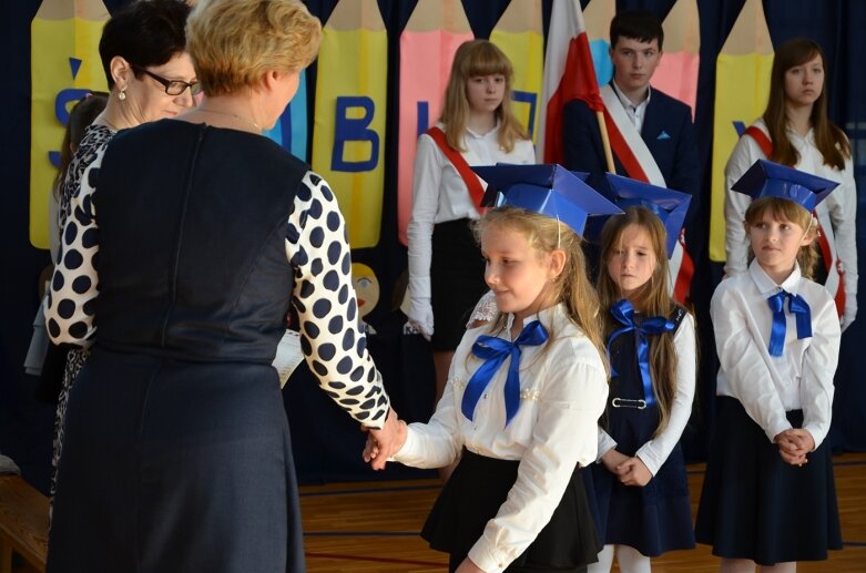  Są już pełnoprawni uczniami szkoły w Kurzeszynie  