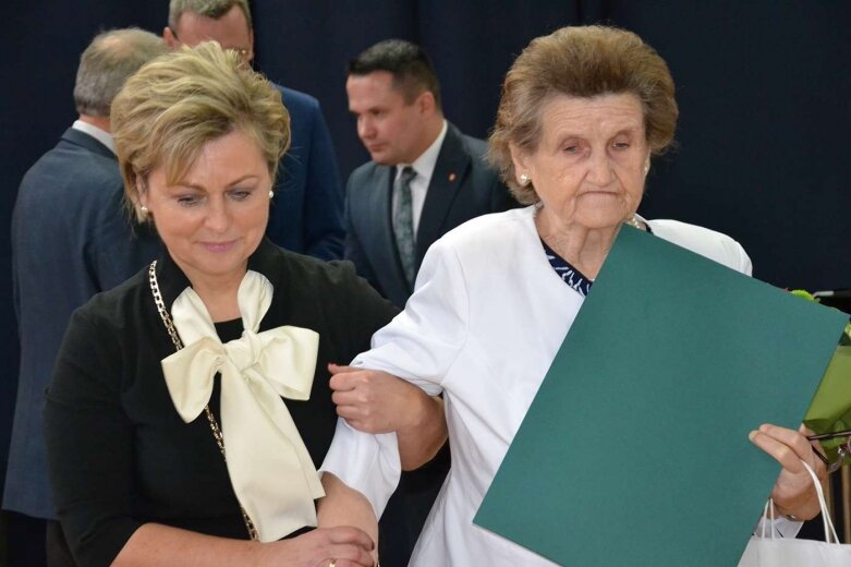  Stulatka z Lutkówki, szkoła obchodziła jubileusz 