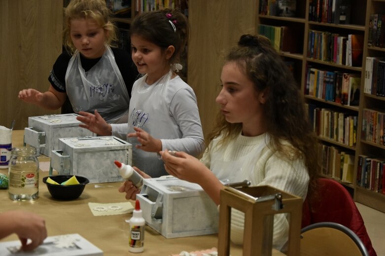  Robili świąteczne lampiony  